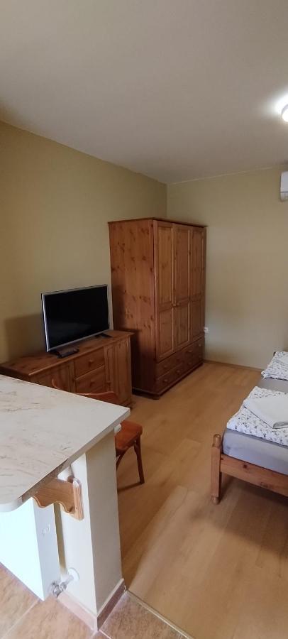 Rozsakert Apartmanhaz Hajdúszoboszló Εξωτερικό φωτογραφία